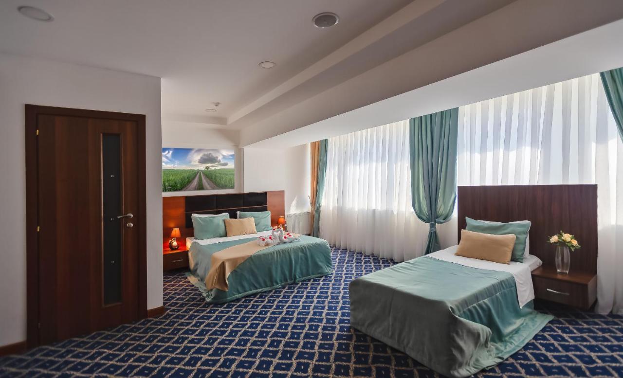 Demir Yol Plaza Hotel Baku Exterior foto
